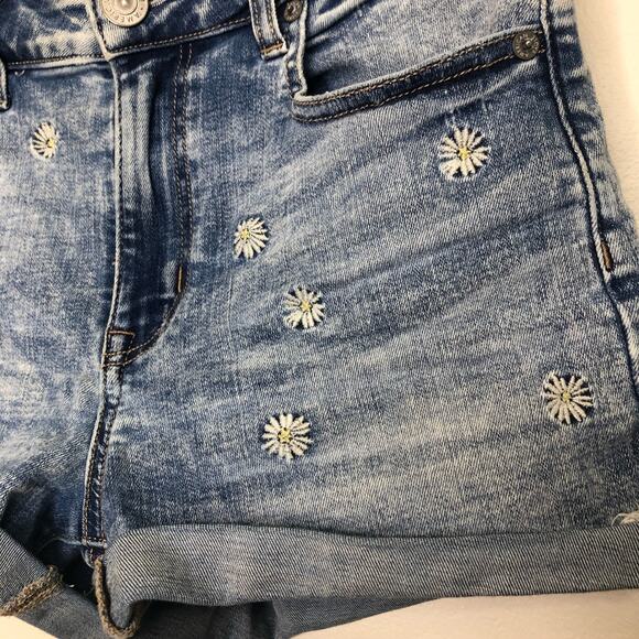 American Eagle Jean Shorts Daisy Floral Embroidered Denim Rolled Cuff High Rise - Picture 4 of 8
